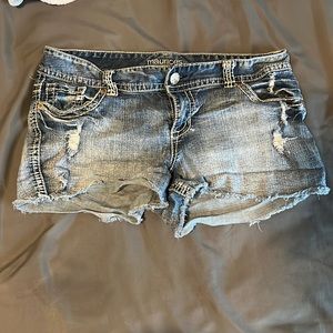 One button Jean shorts